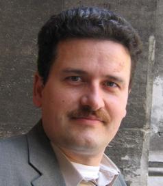 Headshot of Dimitris Papazoglou